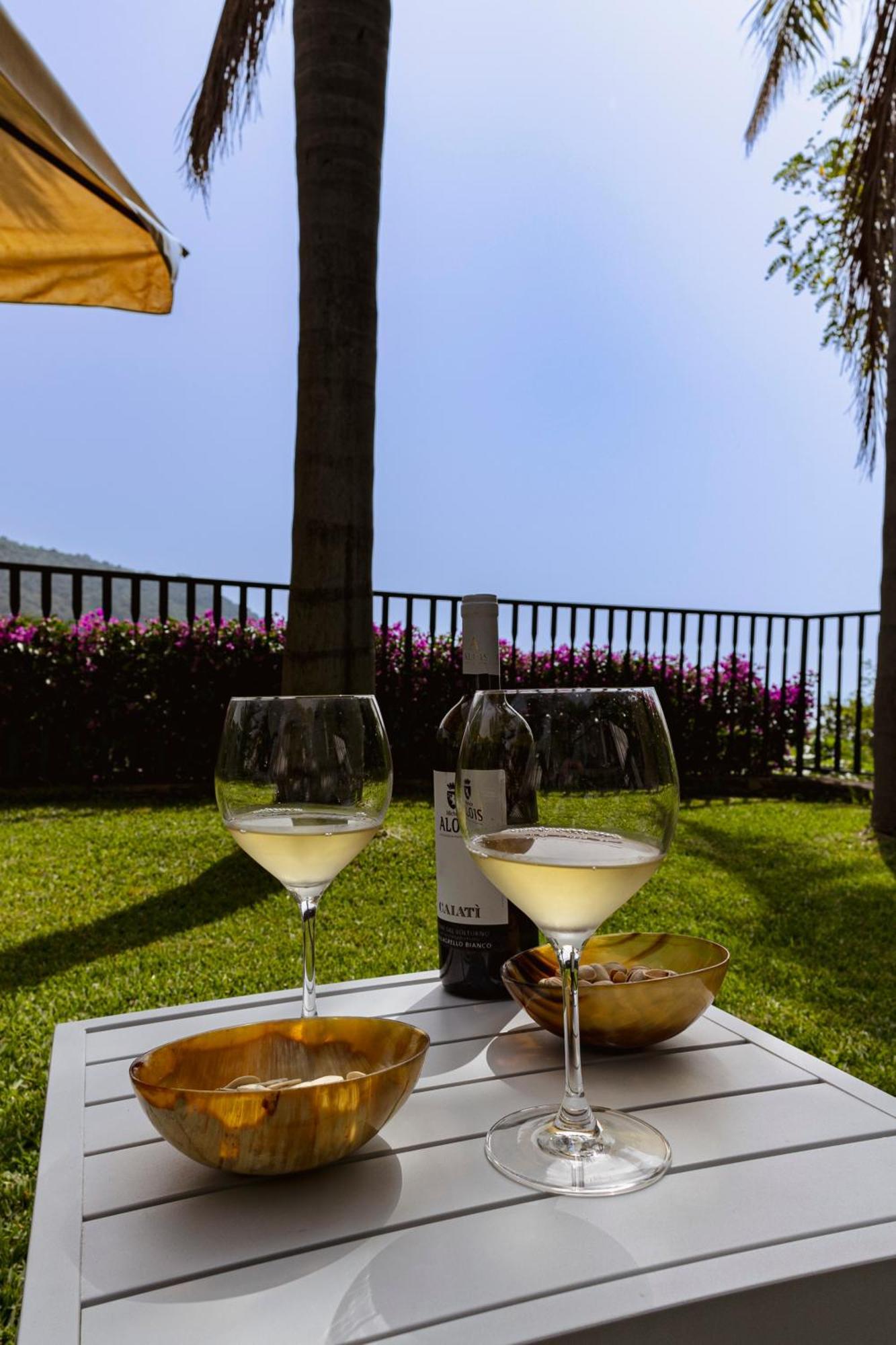 Villa Lilia Vietri Bagian luar foto