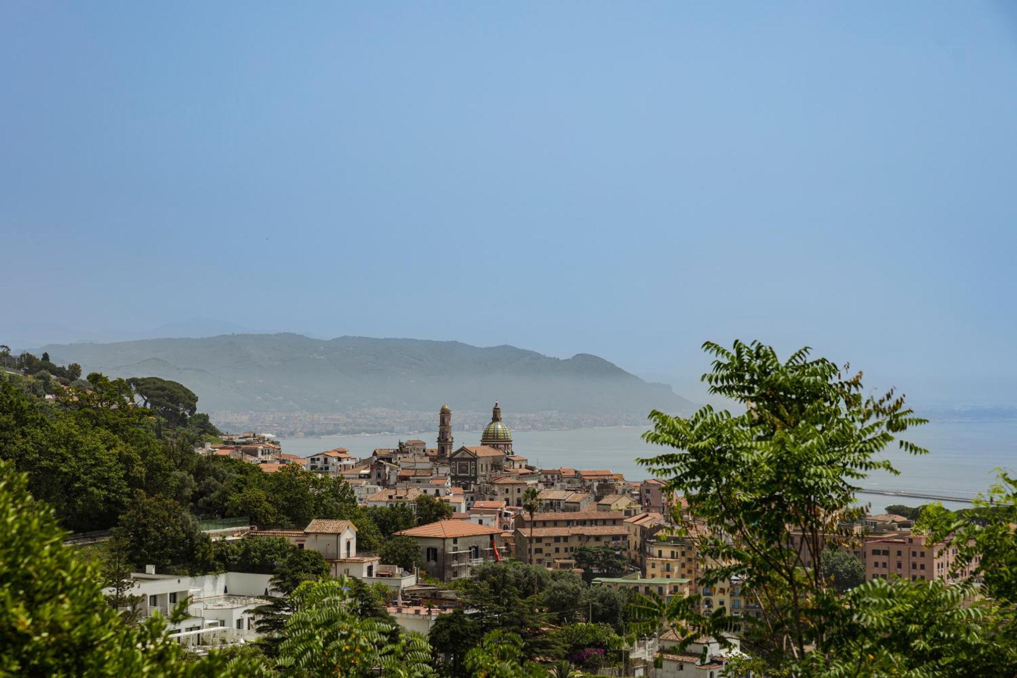 Villa Lilia Vietri Bagian luar foto
